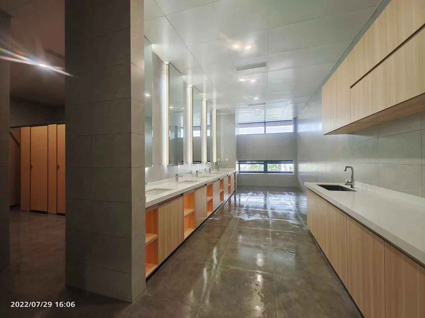 香港红灯笼挂牌